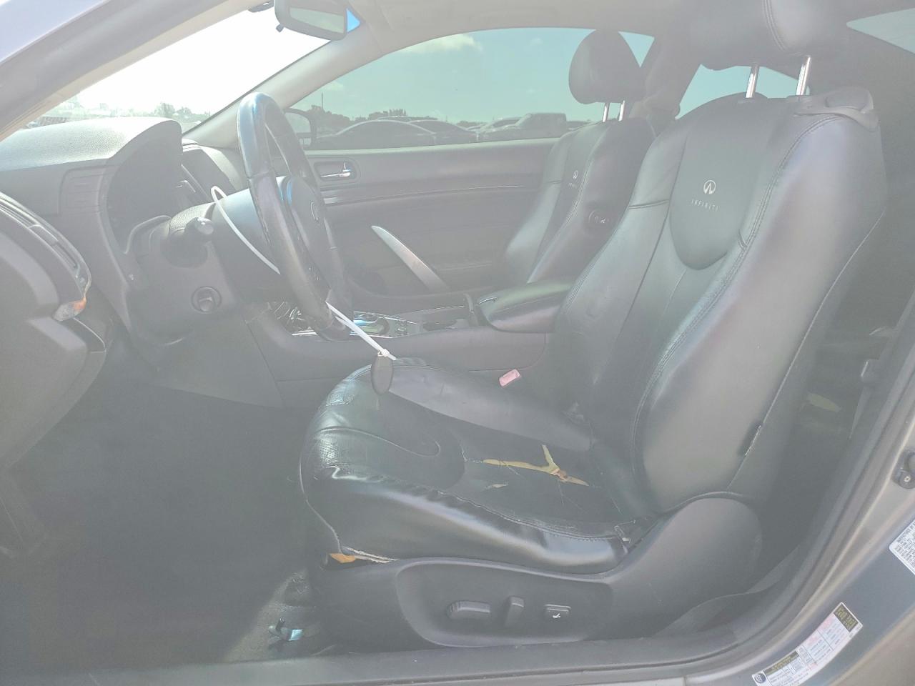 INFINITI G37 Base