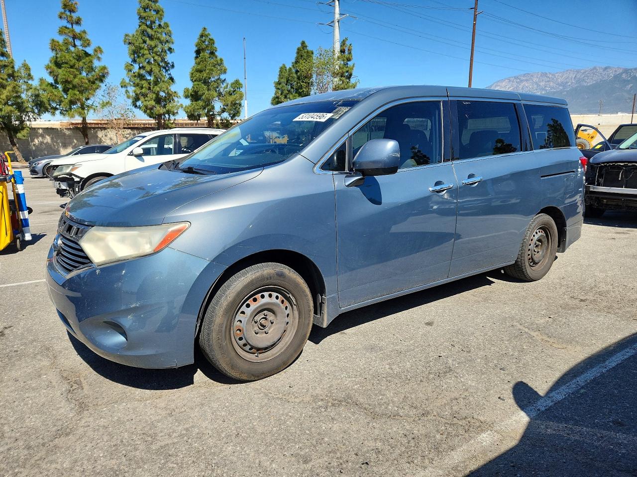 Salvage Nissan Quest Image