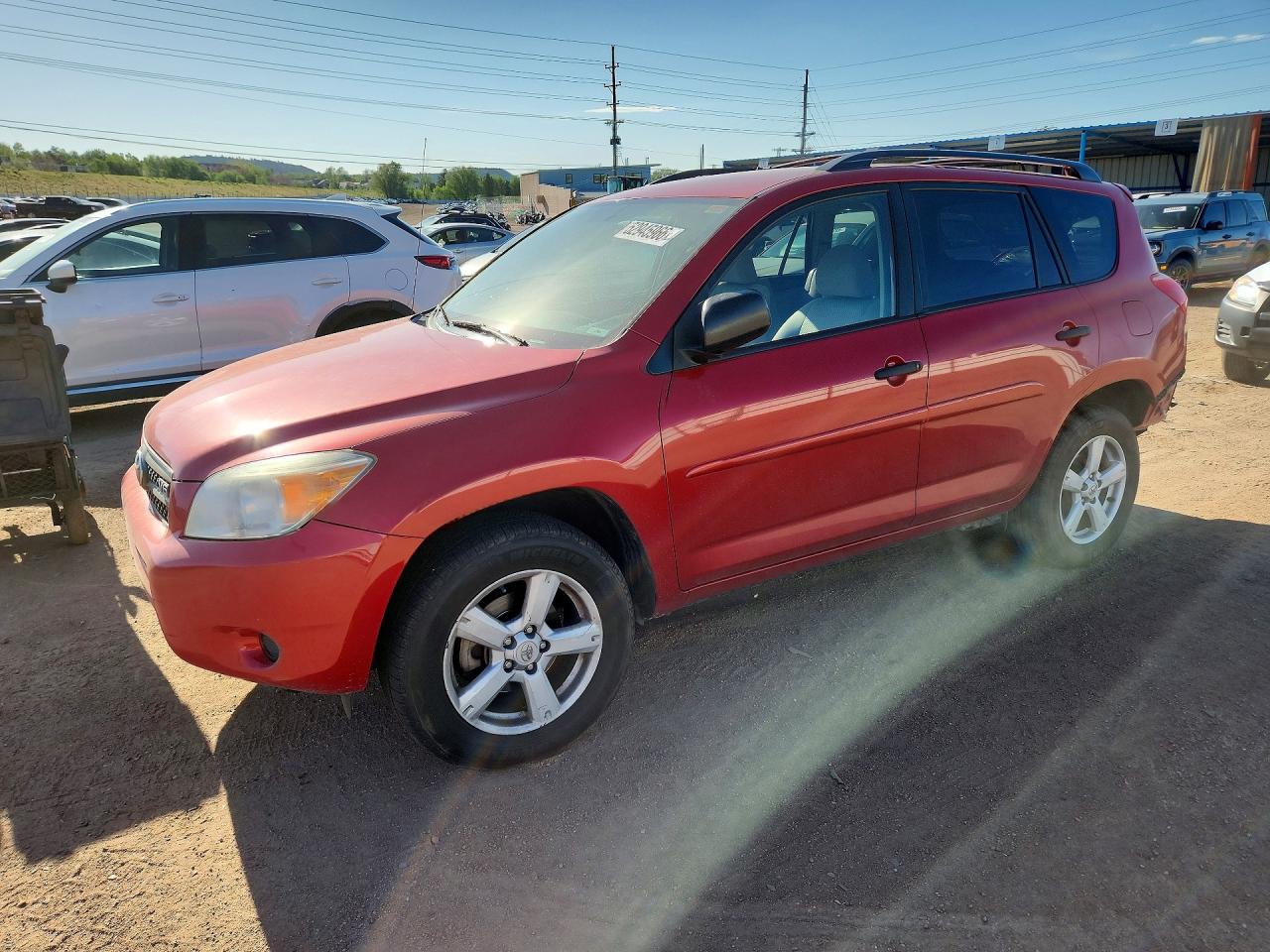Salvage Toyota RAV4 Image
