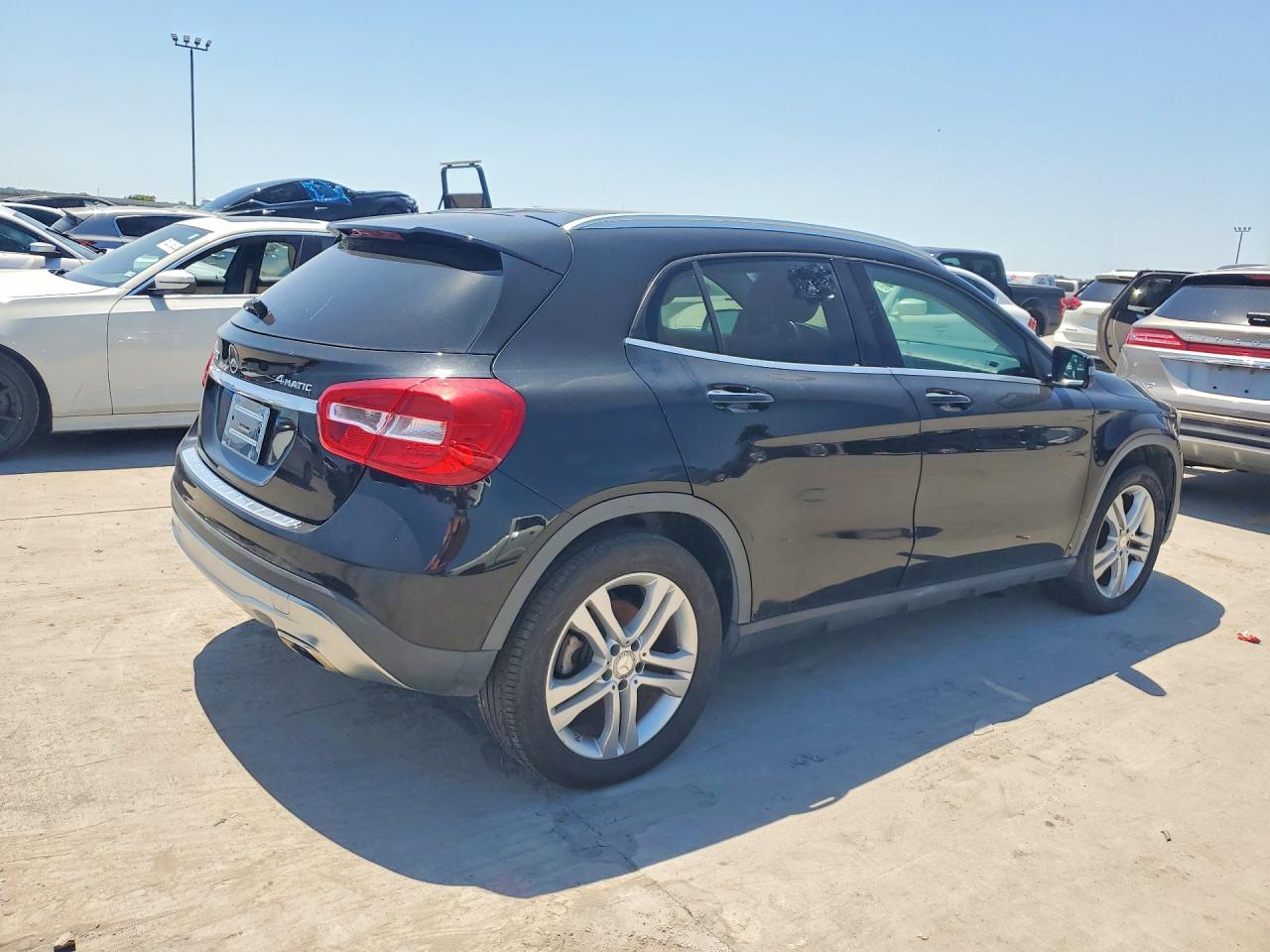 Mercedes-Benz GLA 250 4matic