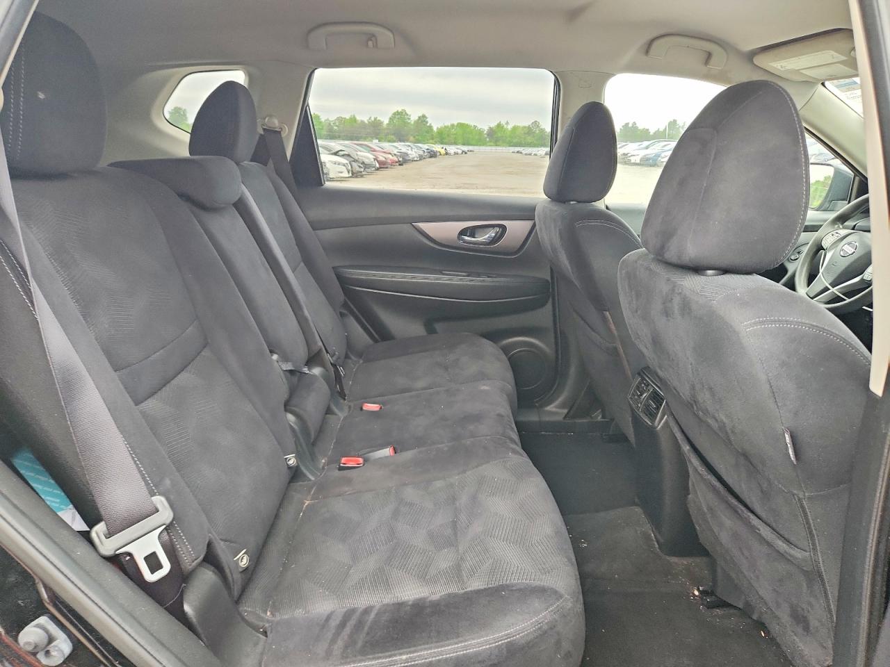Nissan Rogue S