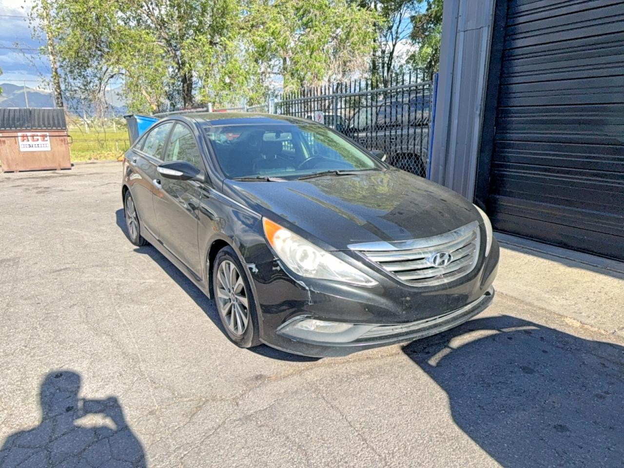 Salvage Hyundai SONATA Image