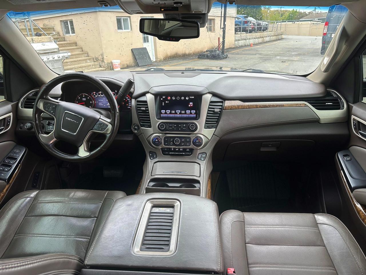 GMC Yukon Denali