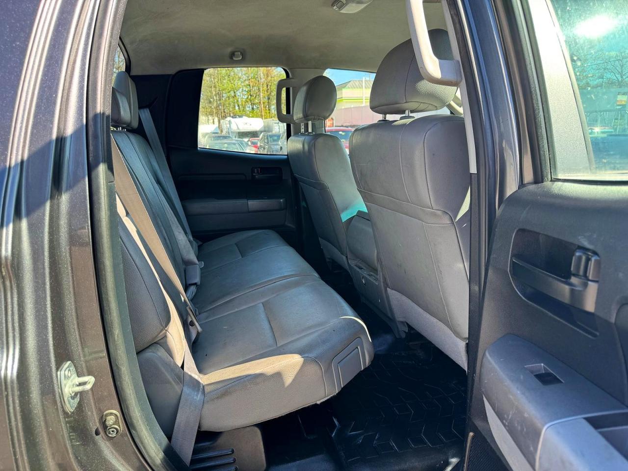 Toyota Tundra Double Cab Sr5