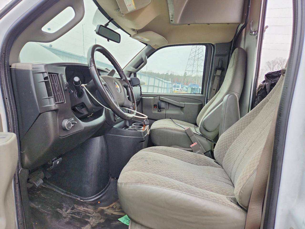 Chevrolet Express Ls
