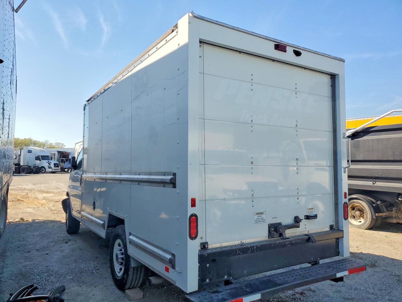 GMC Savana Cutaway G4500