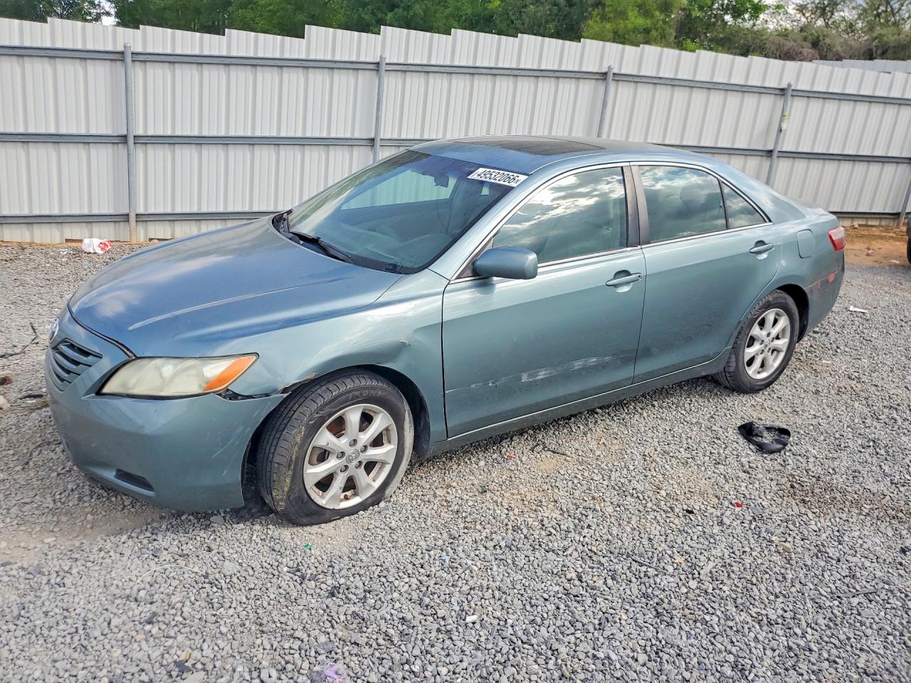 Salvage Toyota Camry Image