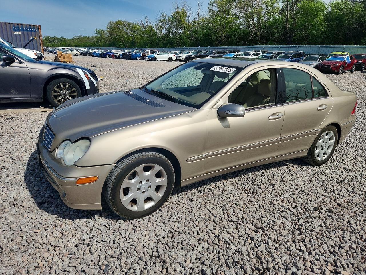 Salvage Mercedes-Benz C-Class Image