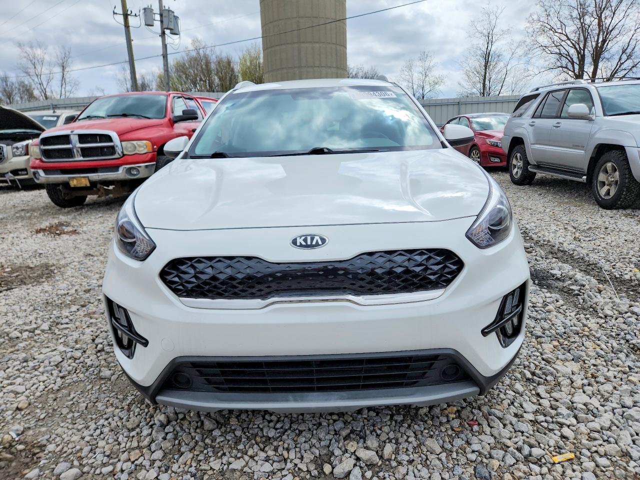 Kia Niro Lx