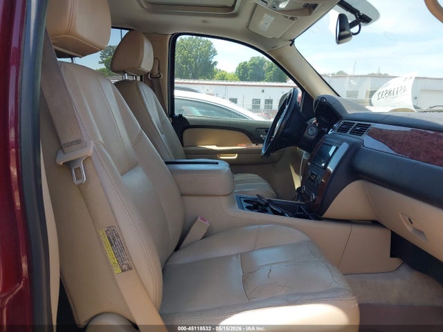 Chevrolet Suburban 1500 Lt