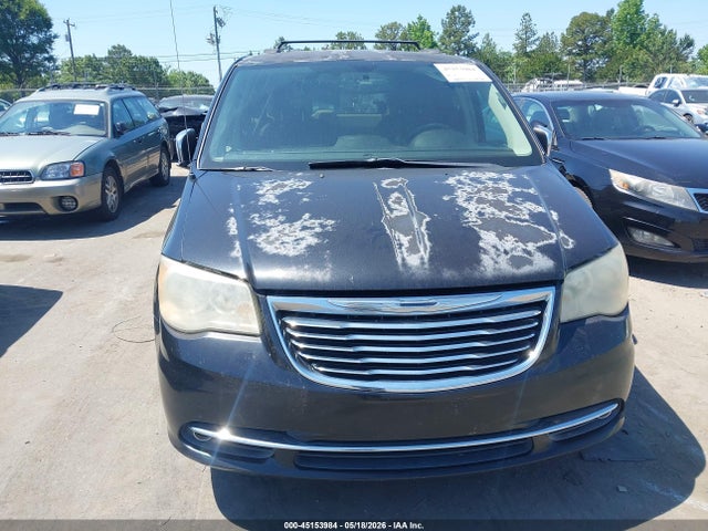 Chrysler Town & Country Touring-l