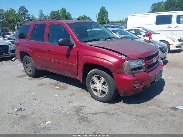 Salvage Chevrolet Trailblazer Image