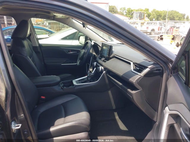 Toyota RAV4 Xle Premium