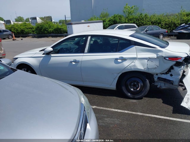 Nissan Altima S Fwd