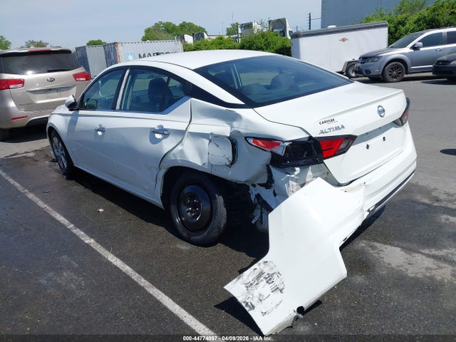 Nissan Altima S Fwd