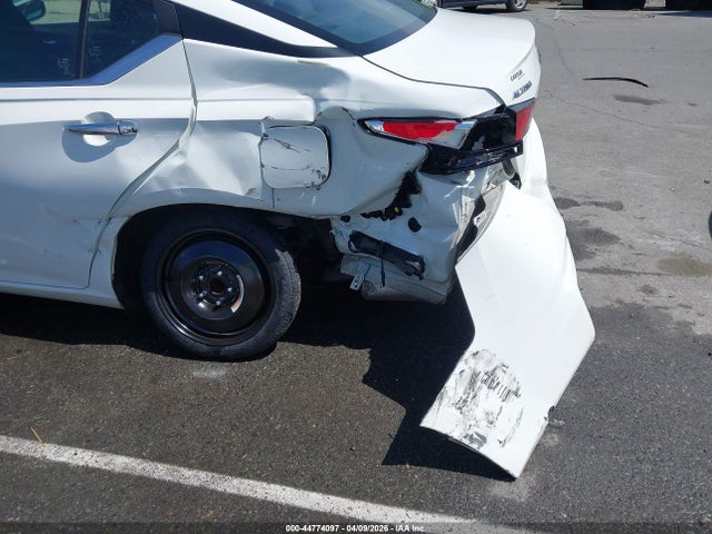 Nissan Altima S Fwd