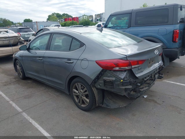 Hyundai ELANTRA Sel