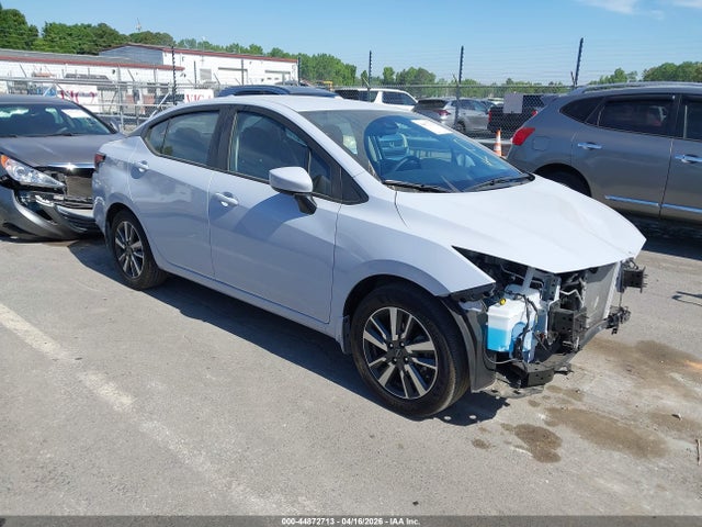 Salvage Nissan Versa Image