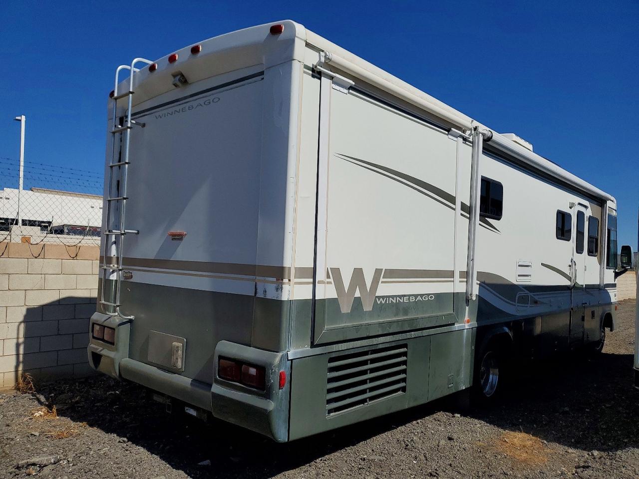 Winnebago F-550