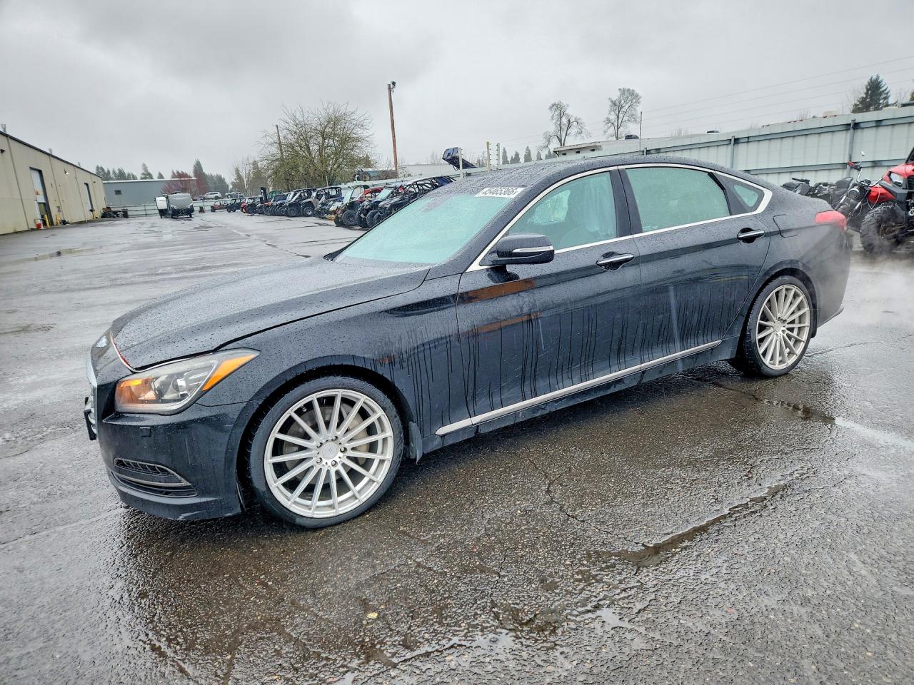 Salvage Hyundai Genesis Image