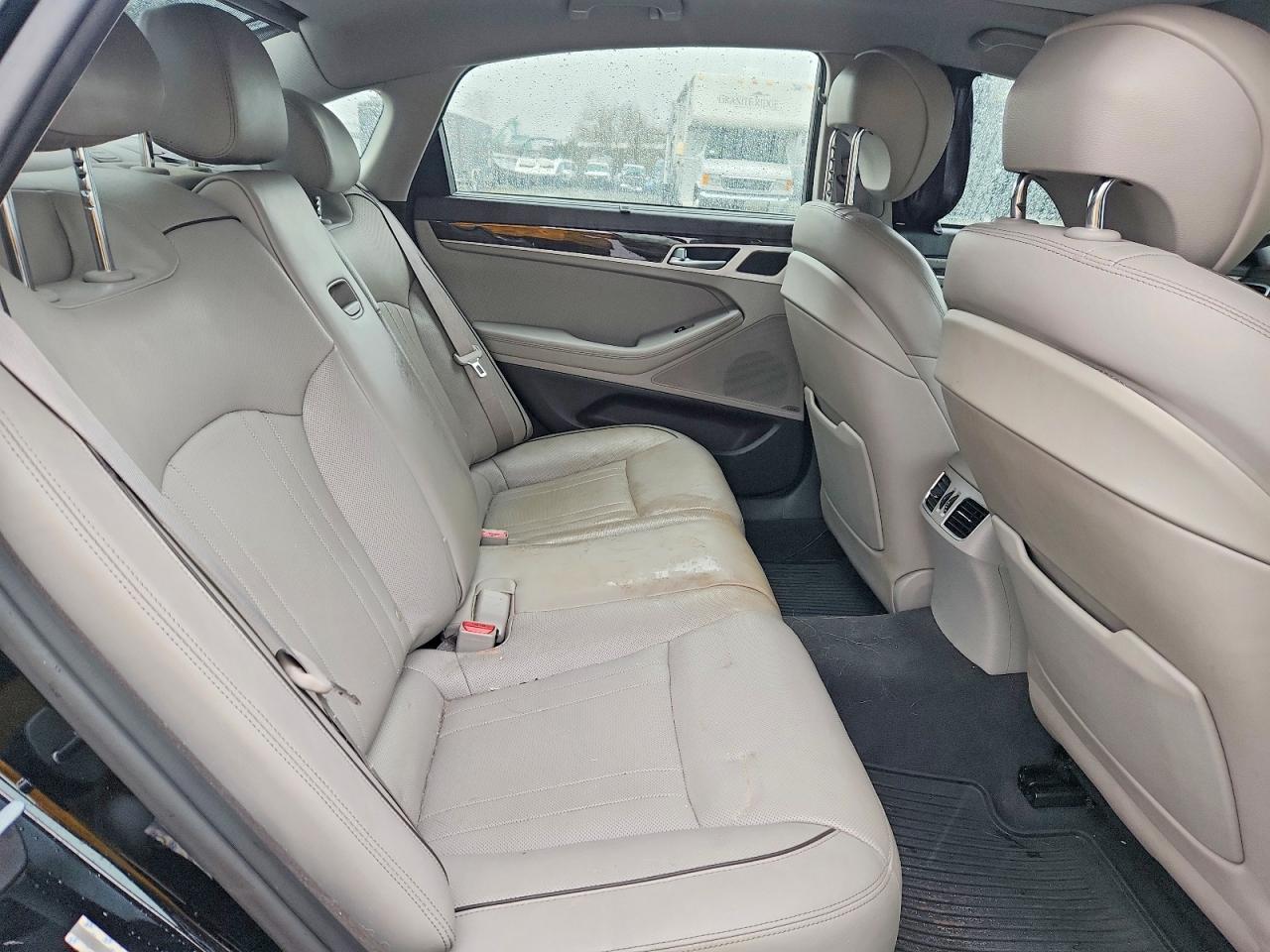 Hyundai Genesis 3.8l