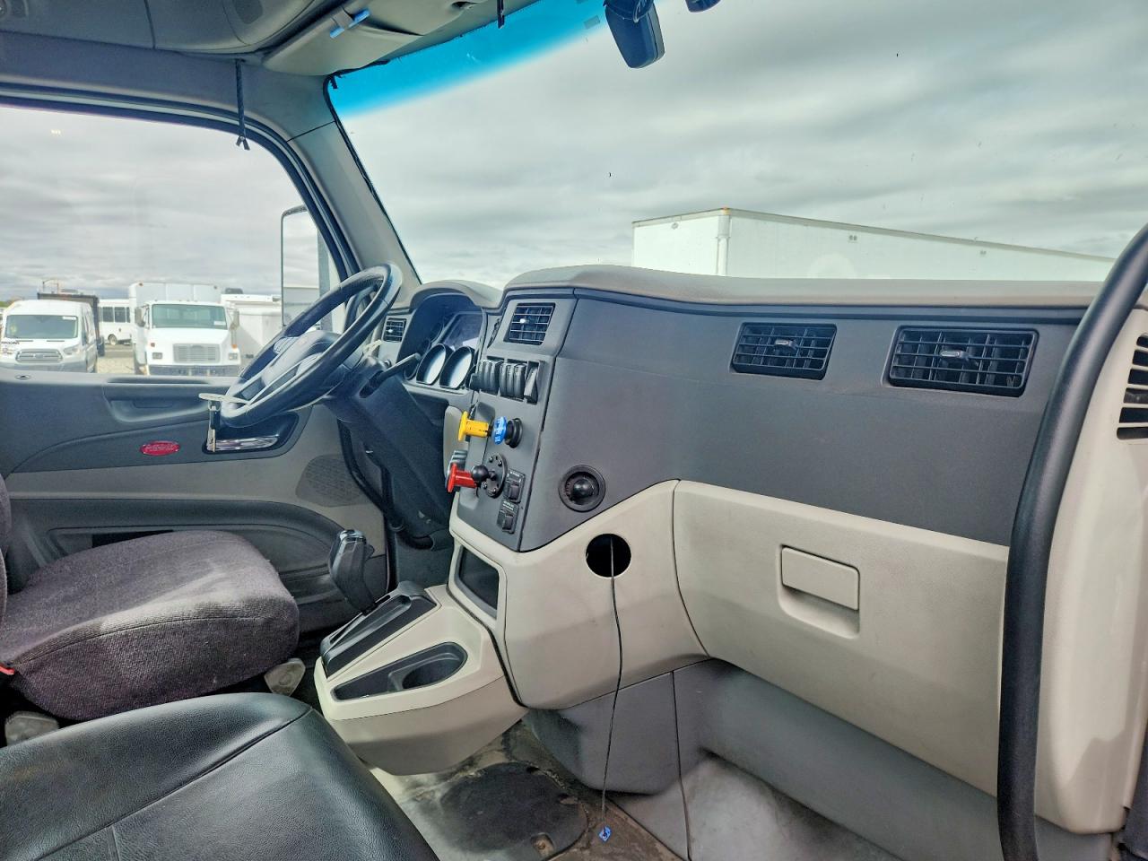 Peterbilt 579