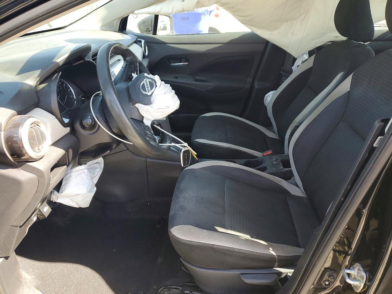 Nissan Versa Sv