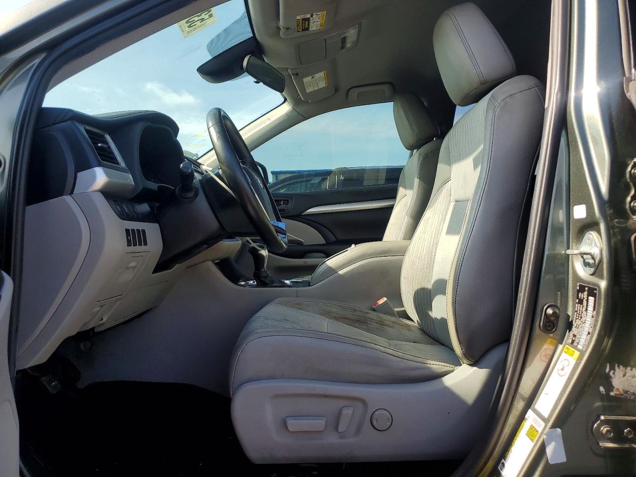 Toyota Highlander Le Plus