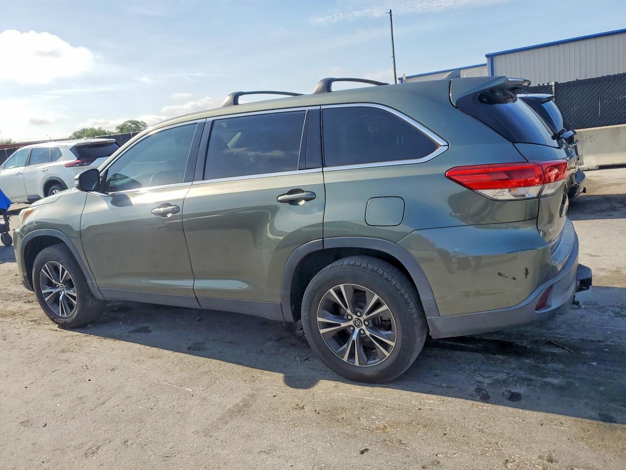 Toyota Highlander Le Plus
