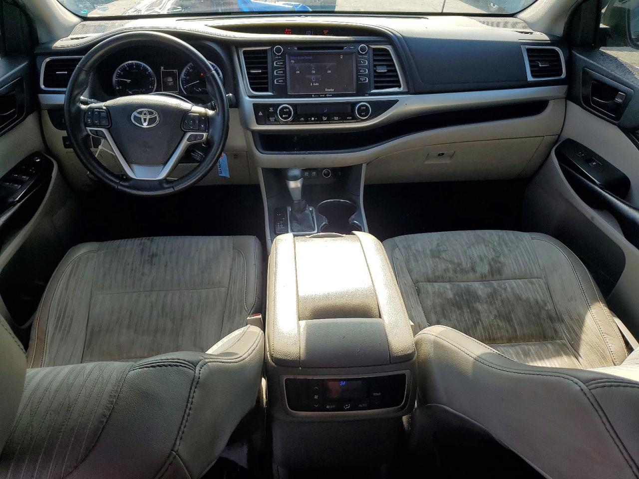 Toyota Highlander Le Plus