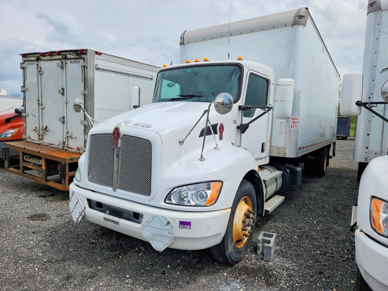 Kenworth T370