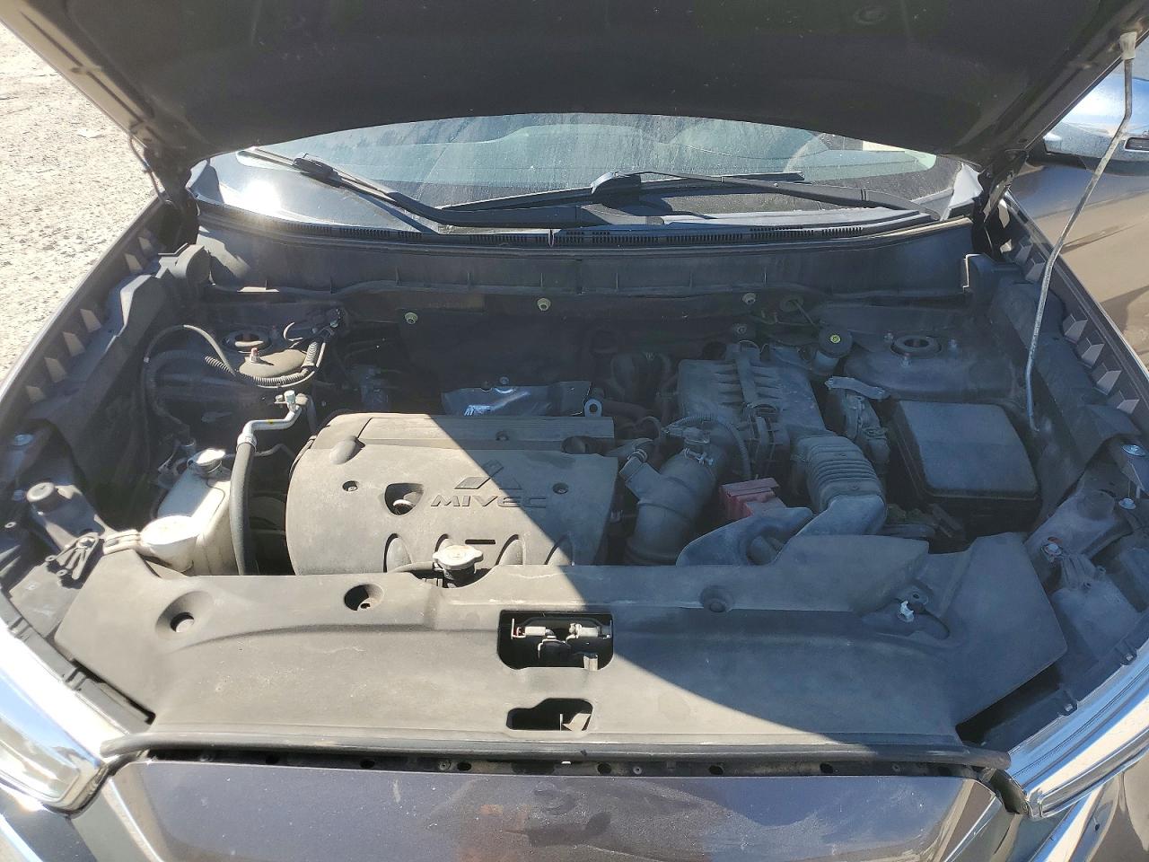 Mitsubishi Outlander Es