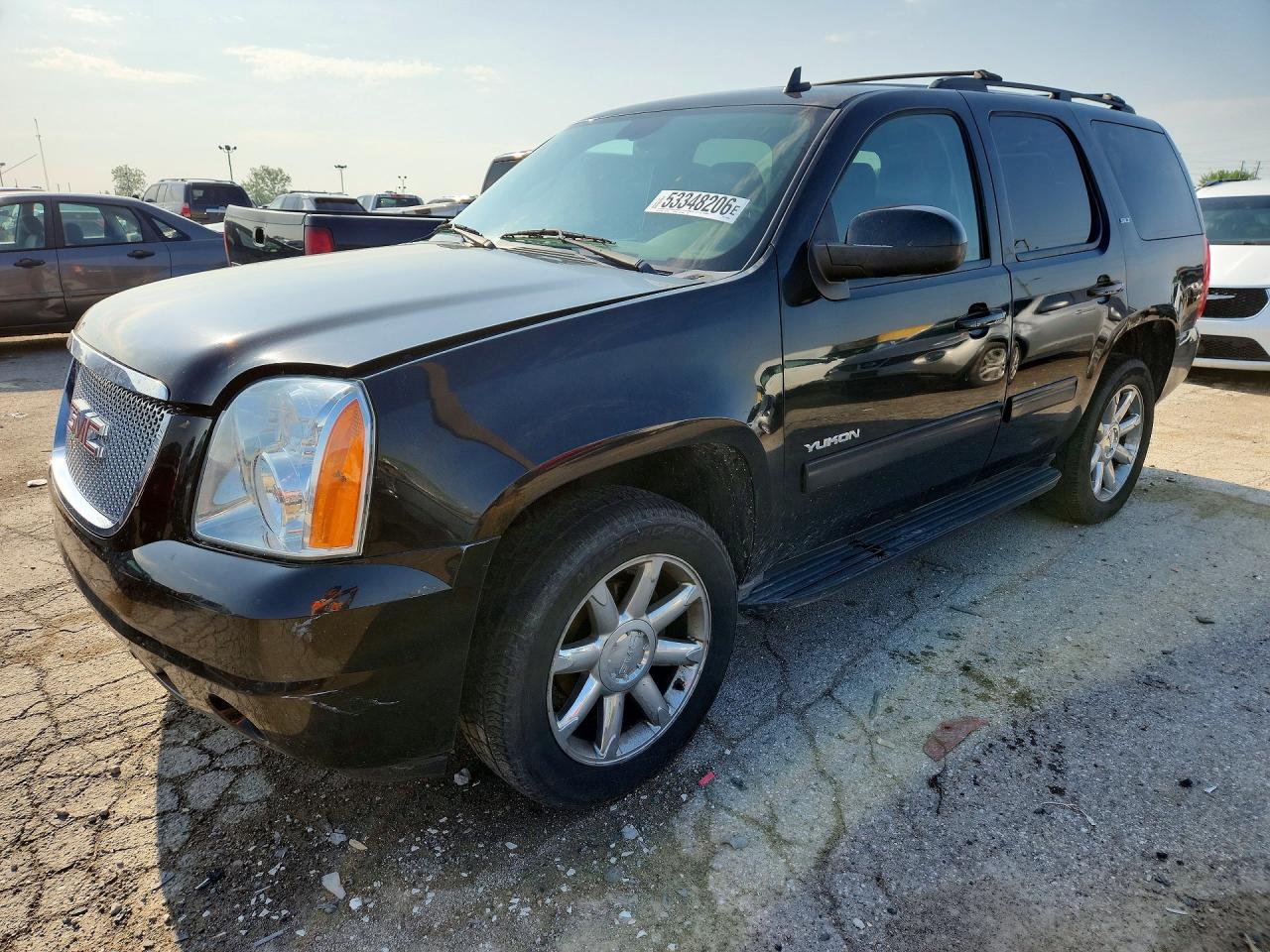 Salvage GMC Yukon Image
