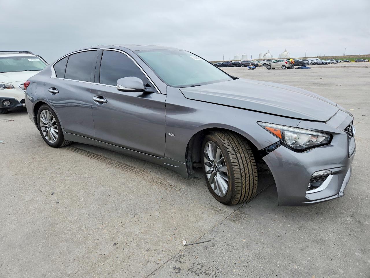 INFINITI Q50 3.0t Luxe