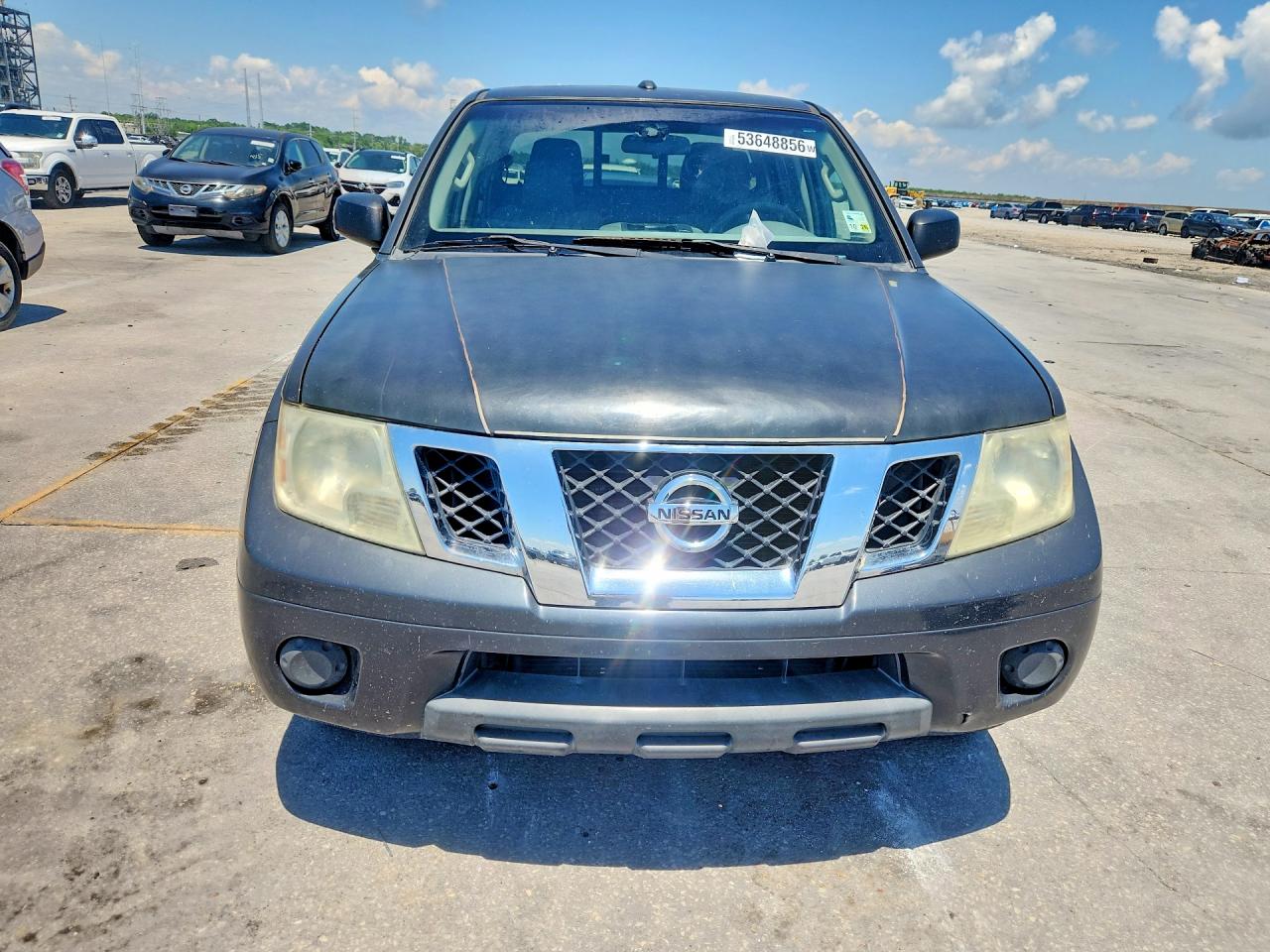 Nissan Frontier Sv