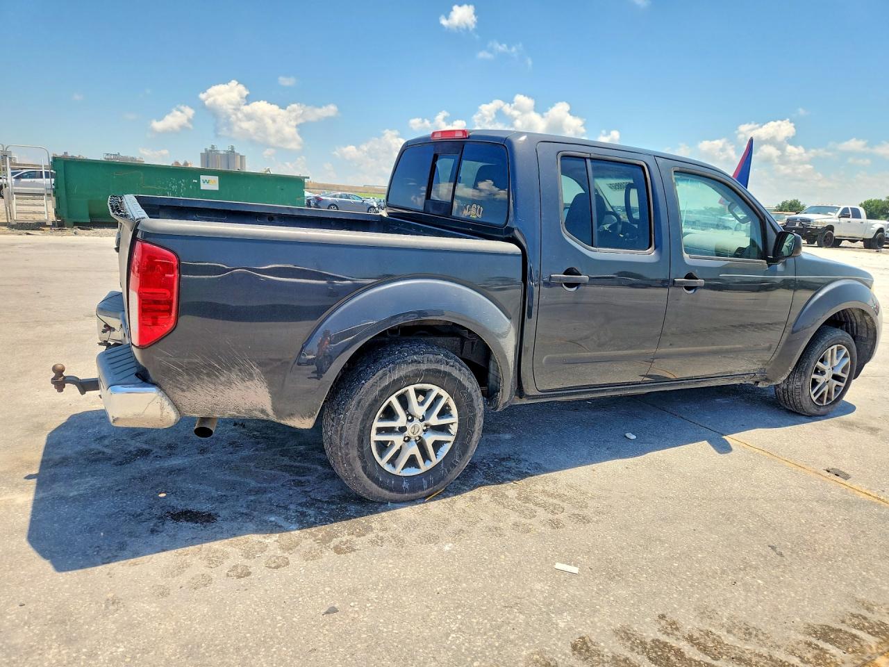 Nissan Frontier Sv