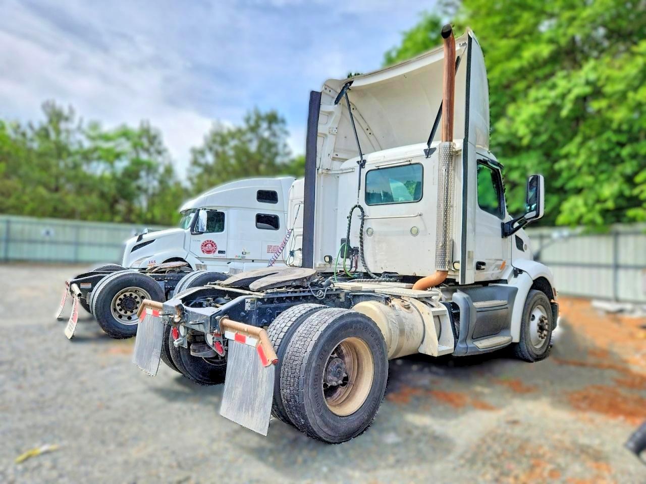 Peterbilt 579