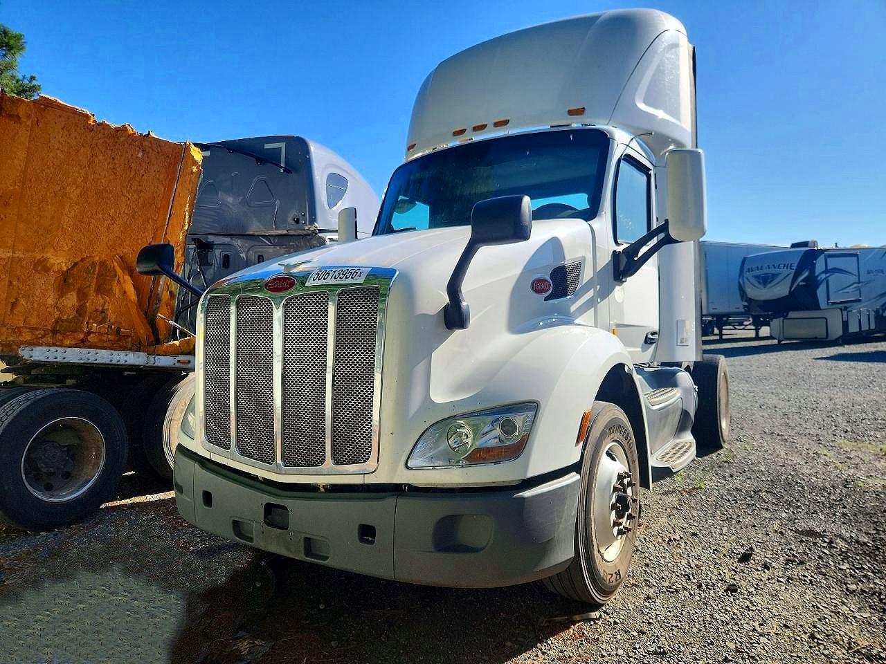 Peterbilt 579
