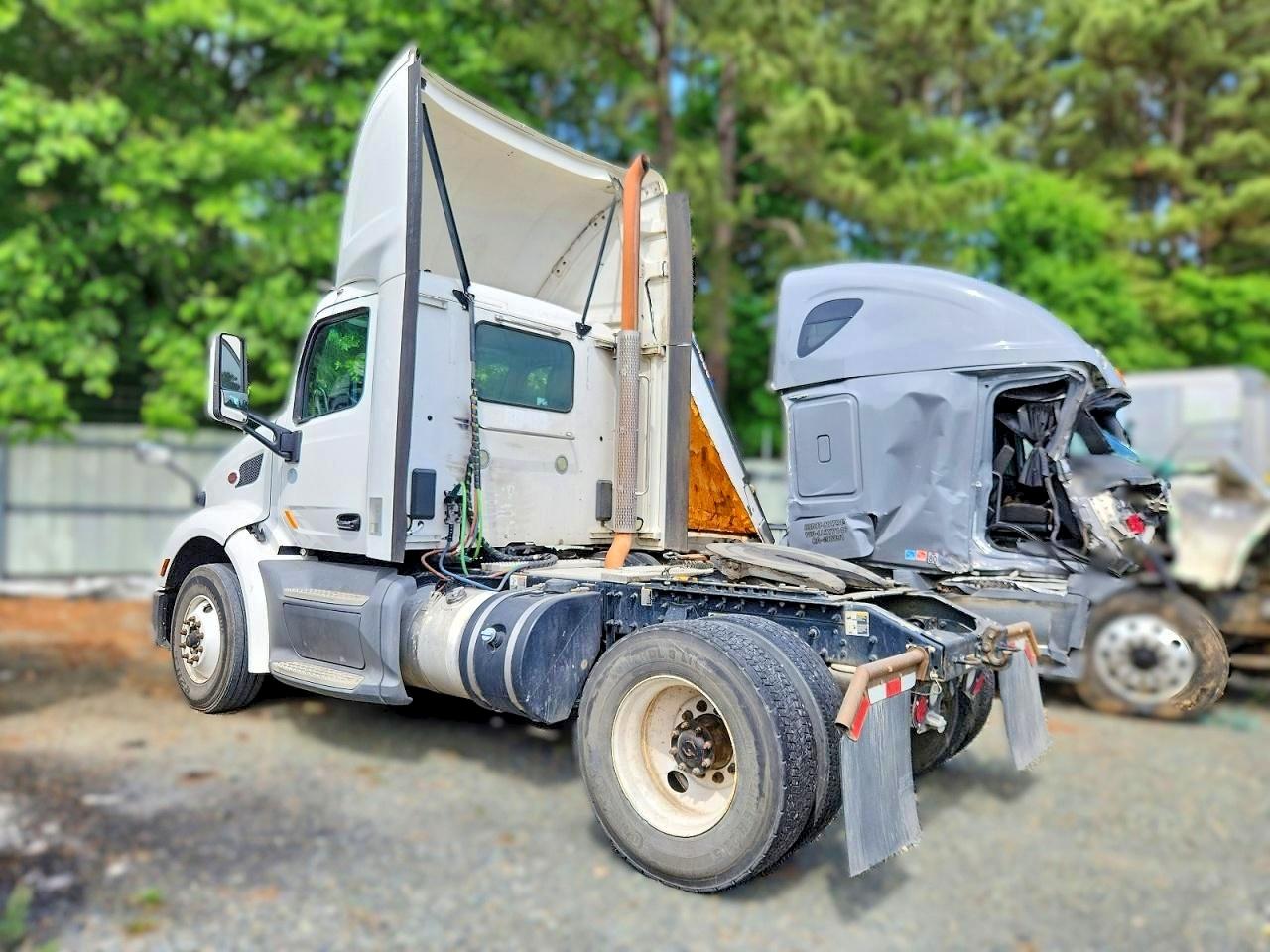 Peterbilt 579