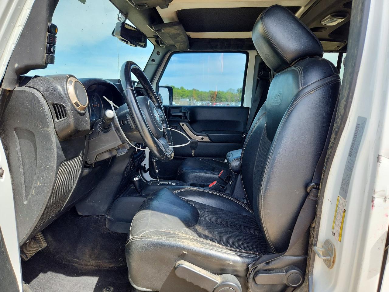 Jeep Wrangler Sahara