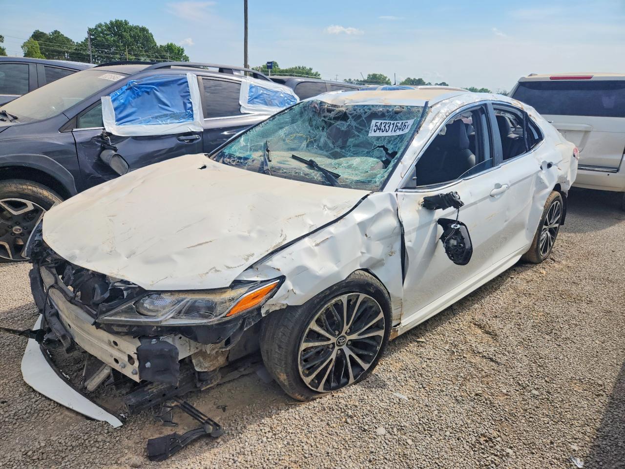 Salvage Toyota Camry Image