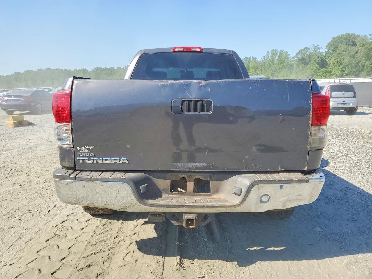 Toyota Tundra Double Cab Sr5