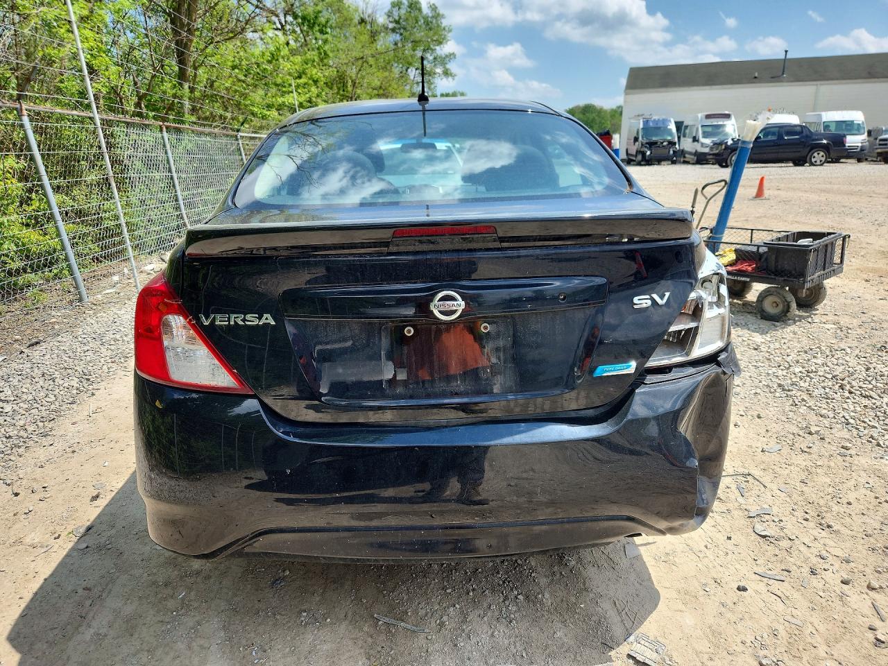 Nissan Versa