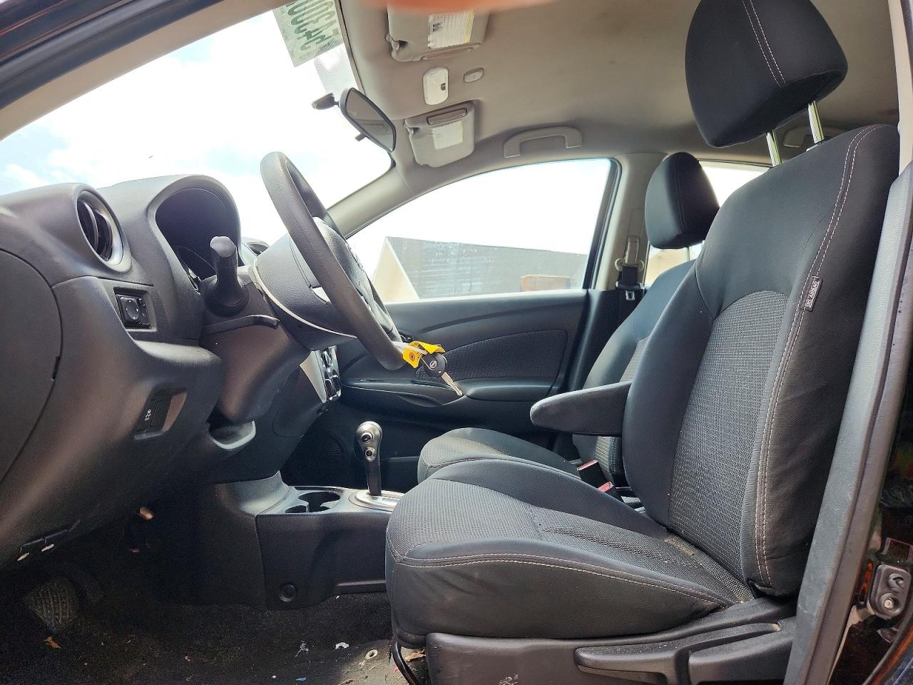 Nissan Versa