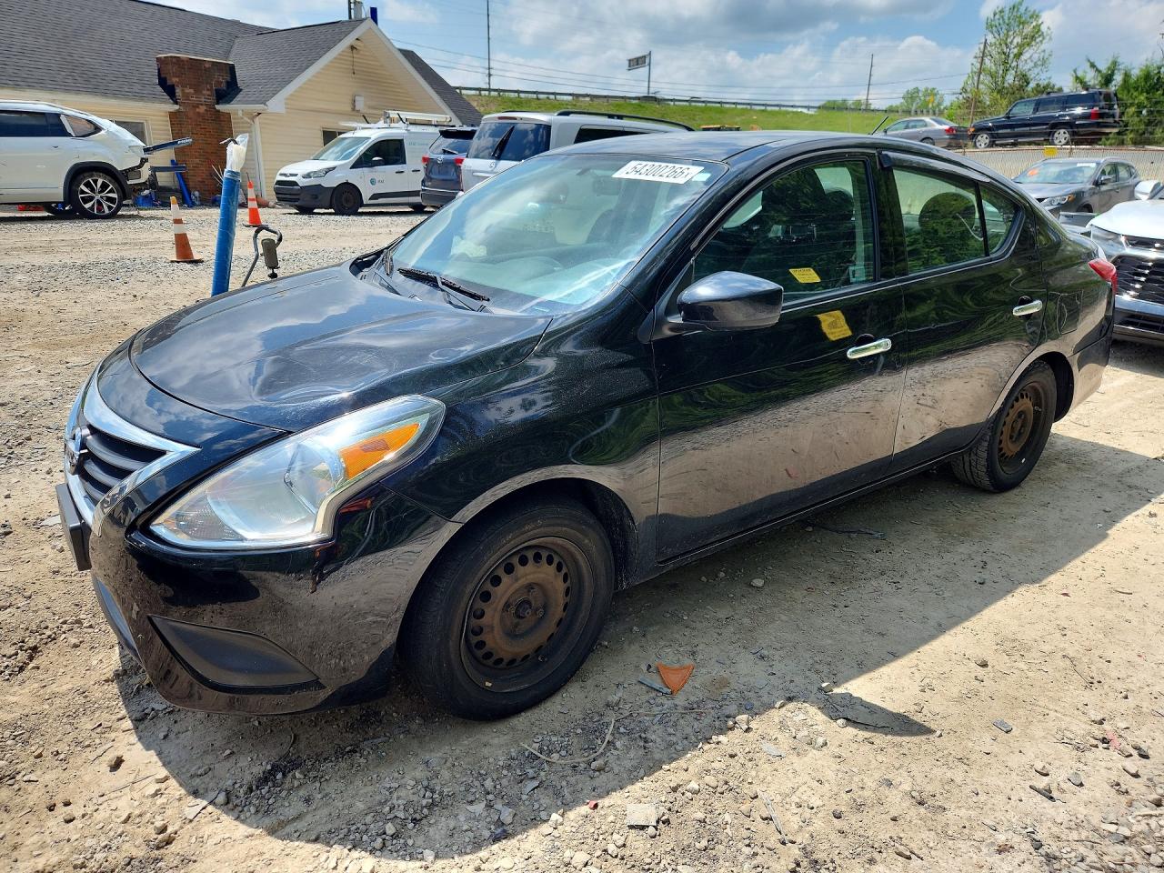Salvage Nissan Versa Image