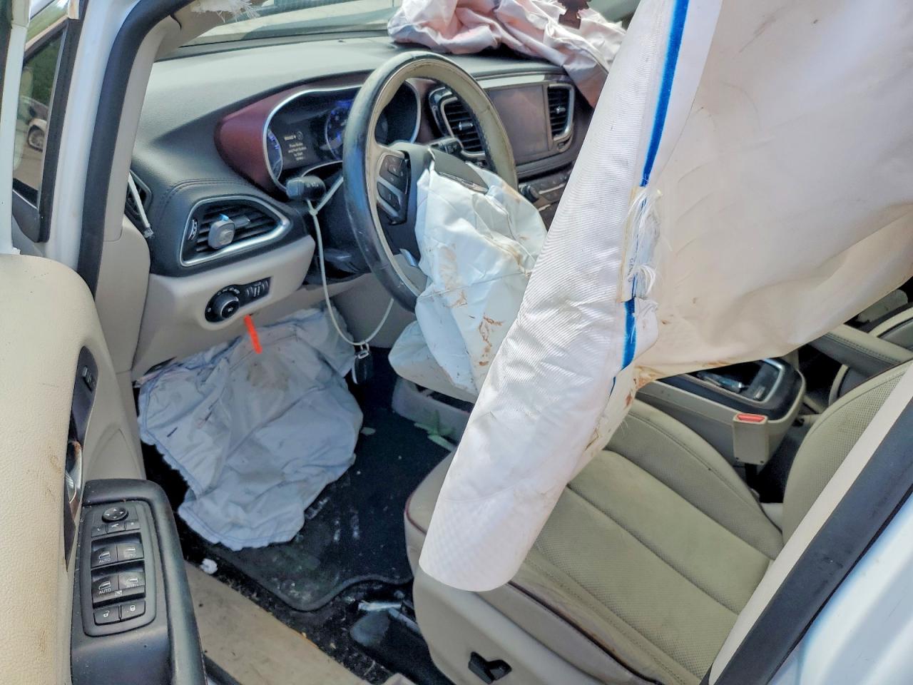 Chrysler Pacifica Limited