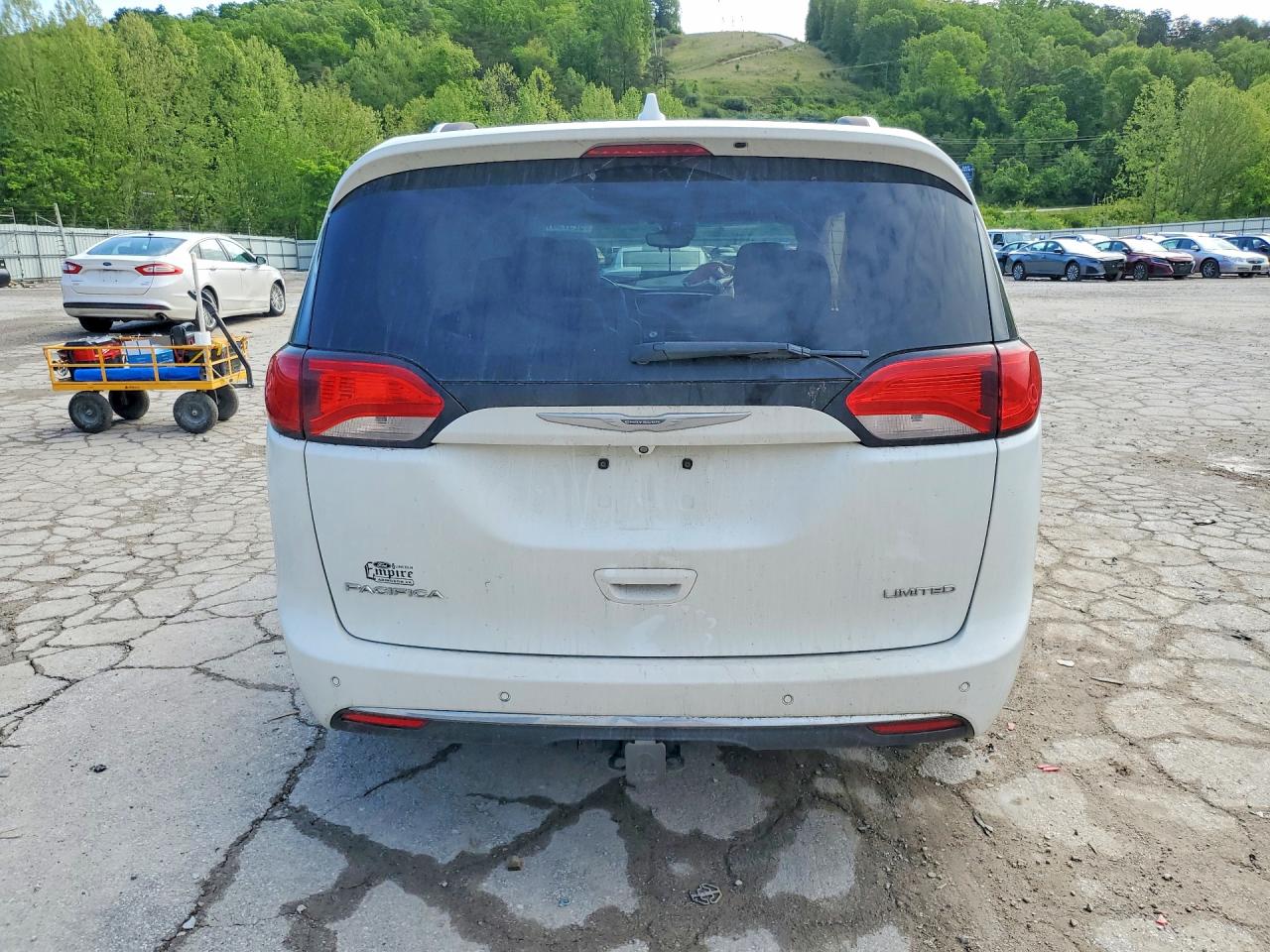 Chrysler Pacifica Limited