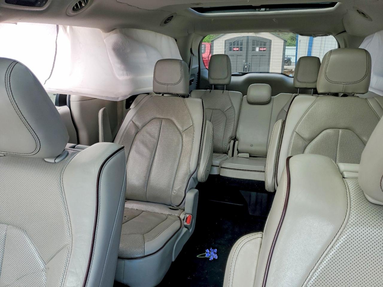 Chrysler Pacifica Limited