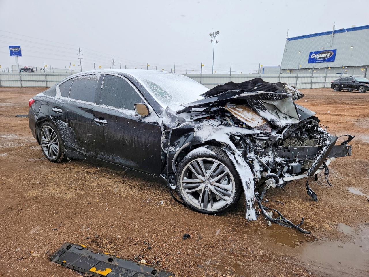 INFINITI Q50 Premium