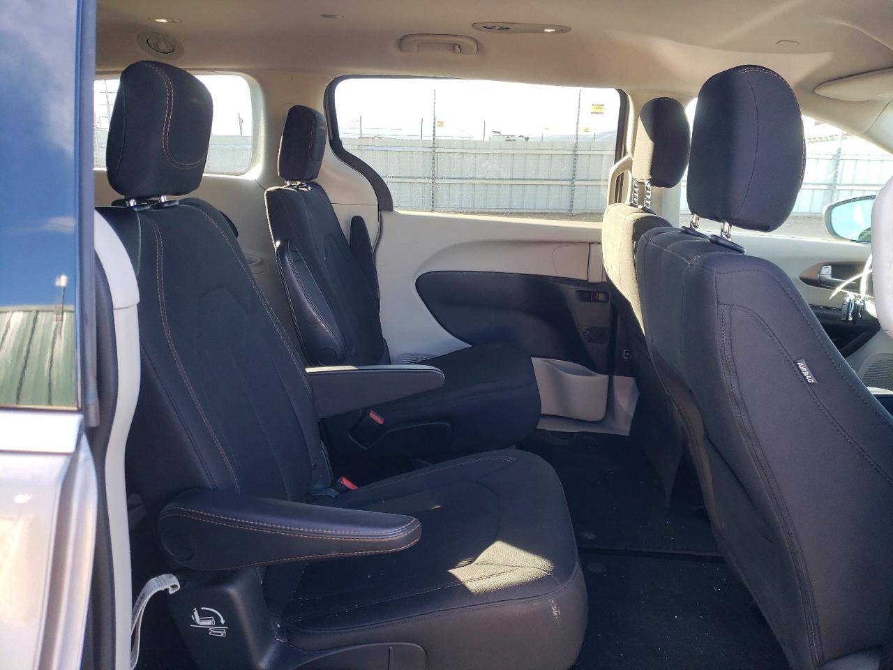 Chrysler Pacifica Touring